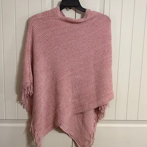Fashion by Mirabeau Blush Pink Knit Yarn Poncho with Fringe SOFT size OS